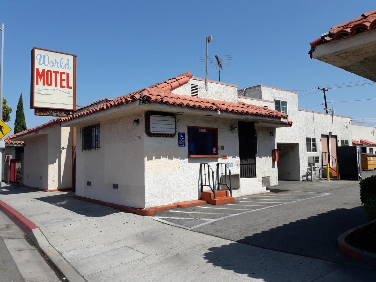 World Motel Линвуд Экстерьер фото